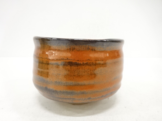  加藤六兵衛造　鉄赤　茶碗